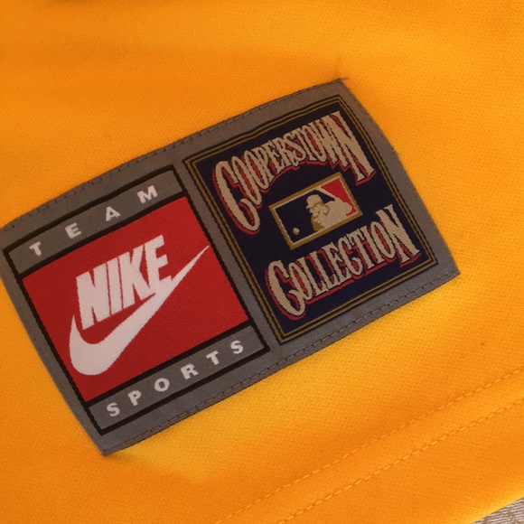 Reggie Jackson Cooperstown sweatshirt (A’s) - Picture 4 of 10